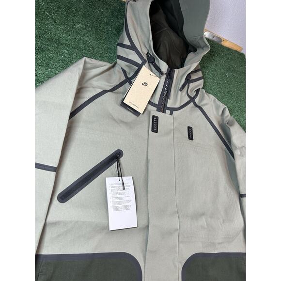 Nike Tech Men's Storm-FIT Hooded Full Zip Rain Jacket Size Large HM9473-320 - Picture 6 of 15